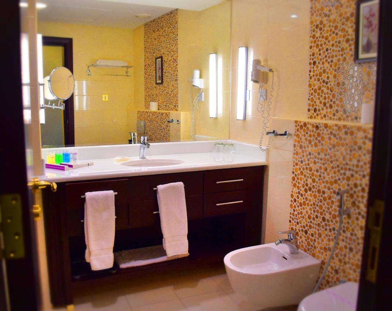 Al Bastaki International Hotel Kuwait City Eksteriør billede
